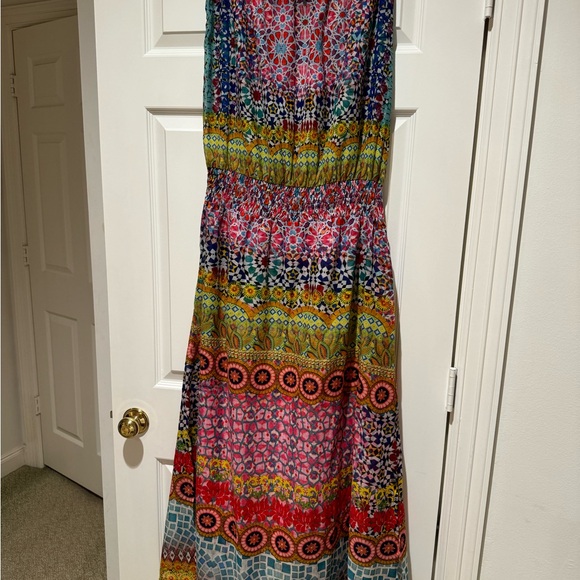 Gorgeous strapless swim coverup - Picture 7 of 11